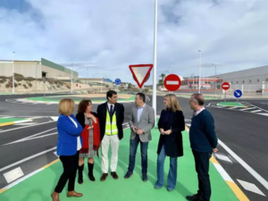 Una nueva rotonda en el Polígono Industrial de Abanilla refuerza la seguridad vial